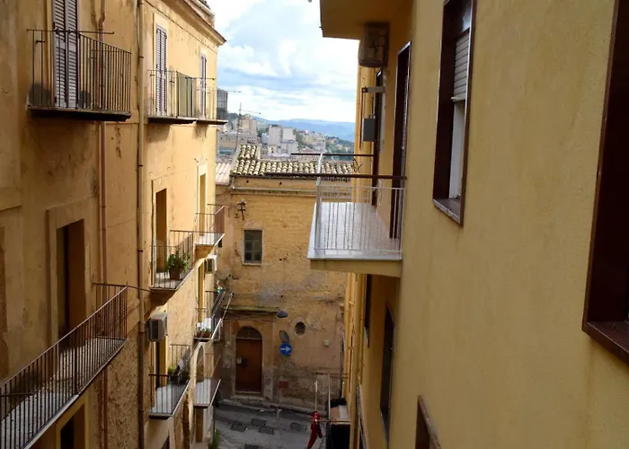 Acragante アパート